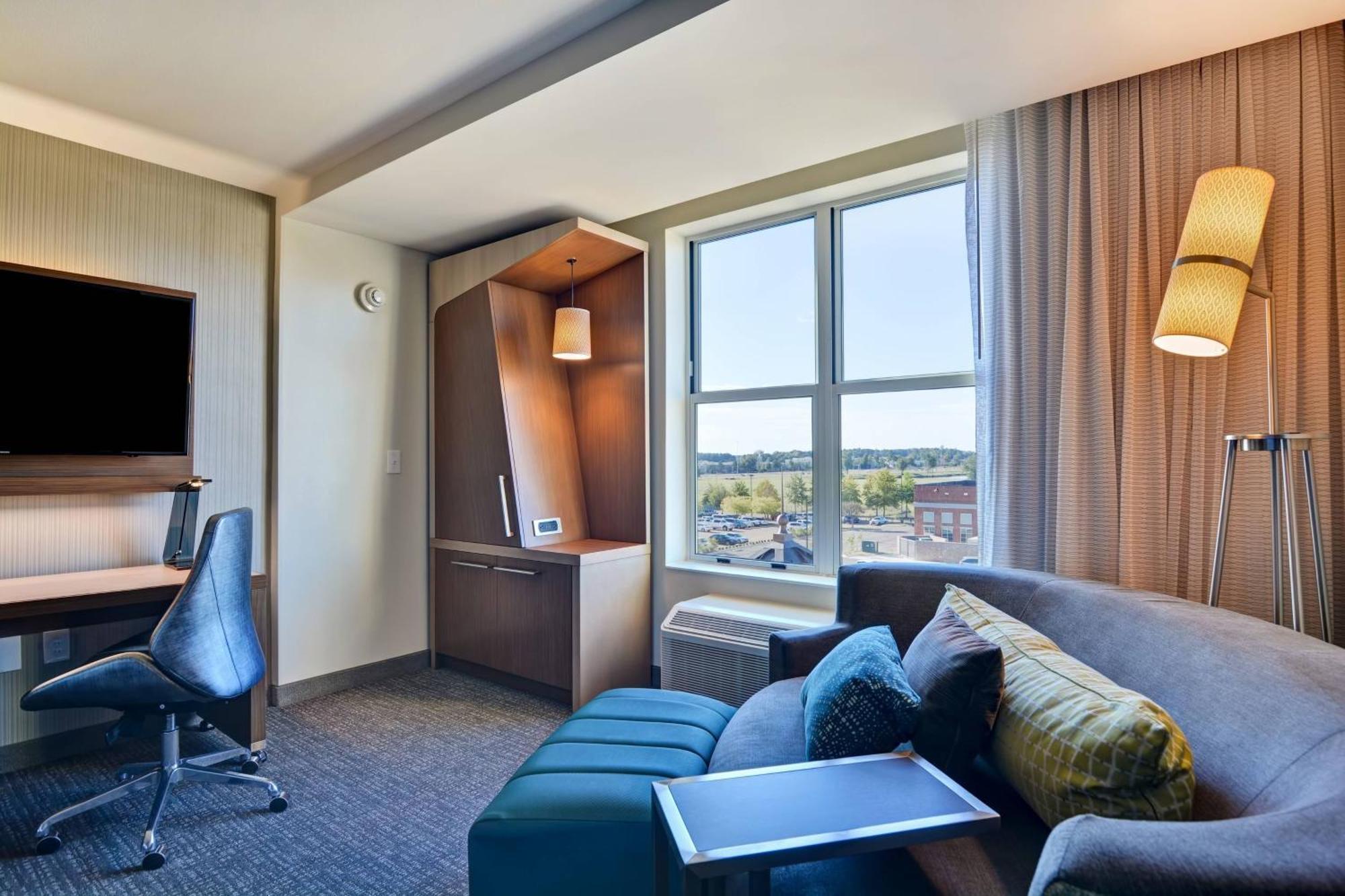 คอร์ตยาร์ด แจ็คสัน เมดิสัน Hotel ภายนอก รูปภาพ